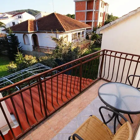 Apartment Seaside With A Swimming Pool Okrug Donji, Ciovo - 5244