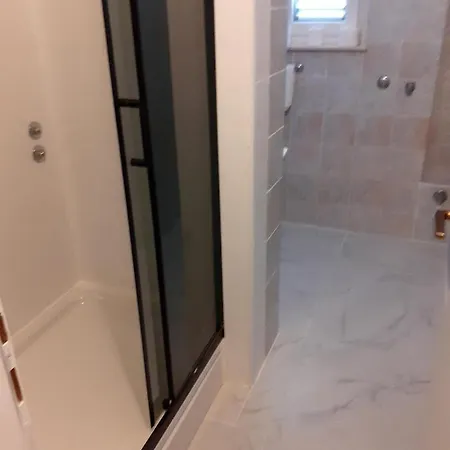 Apartment Seaside With A Swimming Pool Okrug Donji, Ciovo - 5244 Donji Okrug (Ciovo)