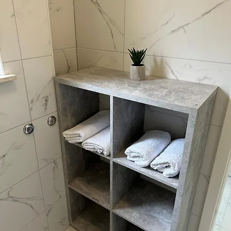 Seaside With A Swimming Pool Okrug Donji, Ciovo - 5244