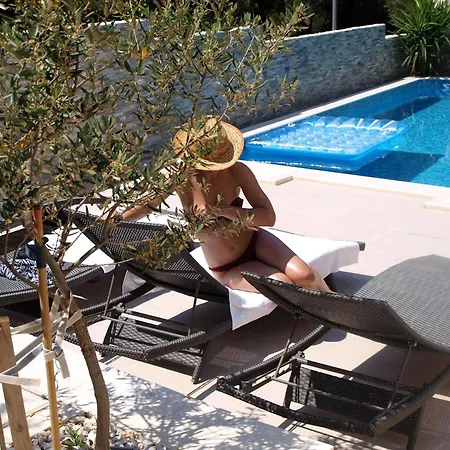 דירה Seaside With A Swimming Pool Okrug Donji, Ciovo - 5244